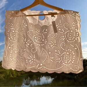NWT Anna & Ava White Eyelet Embroidered and cropped Top COTTON SIZE: L-XL